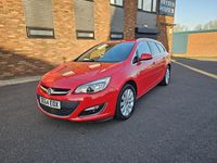 Usado Vauxhall Astra Elite 2014 Rojo Familiar