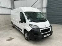 Used Peugeot Boxer 130 HP (95 kW) 2018 White Van