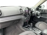 Begagnad Mini Cooper Countryman Classic 134 HK (98 kW) 2022 Grå SUV
