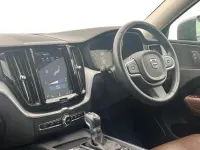 Used Volvo XC60 Momentum 250 HP (183 kW) 2019 Grey SUV