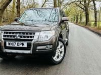 Used Mitsubishi Shogun 187 HP (137 kW) 2017 Brown SUV