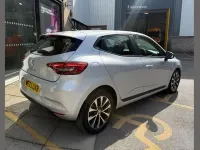 Used Renault Clio Evolution 90 HP (66 kW) 2023 Silver  Hatchback