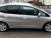 Used Honda Jazz ES 99 HP (72 kW) 2013 Silver Hatchback