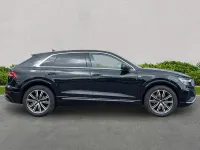 Używany Audi Q8 S-Line 340 KM (250 kW) 2023 Czarny SUV
