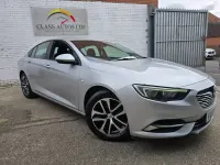 Begagnad Vauxhall Insignia Design Edition 110 HK (80 kW) 2017 Silver Halvkombi