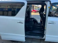 Begagnad Toyota Alphard Luxury 2025 Vit Minibuss