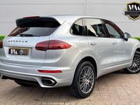 Used Porsche Cayenne 262 HP (192 kW) 2016 Silver SUV