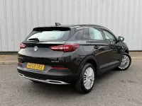 Used Vauxhall Grandland X Business Edition 130 HP (95 kW) 2019 Black SUV