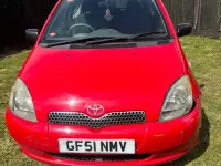 Used Toyota Yaris 68 HP (50 kW) 2001 Red Hatchback