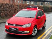Used VW Polo SE 60 HP (44 kW) 2015 Red Hatchback