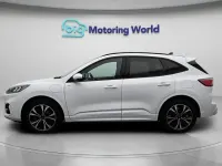 Second-hand Ford Kuga ST-Line X 225 CP (165 kW) 2023 Alb SUV