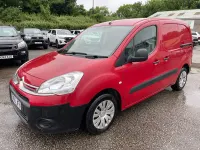 Used Citroën Berlingo 75 HP (55 kW) 2015 Red MPV