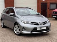 Used Toyota Auris 132 HP (97 kW) 2013 Grey Estate