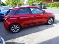 Used Hyundai i20 Premium 100 HP (73 kW) 2017 Red Hatchback