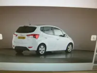 Used Hyundai ix20 Style 125 HP (91 kW) 2015 White Hatchback