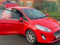 Used Ford Fiesta Zetec 85 HP (62 kW) 2018 Red Hatchback