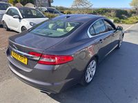 Usado Jaguar XF Luxury 2009 Cinzento Sedan