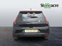 Usado Renault R5 Komfort 110 kW (150 HP) 2025 Preto Citadino