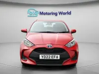 Second-hand Toyota Yaris Hybrid 116 CP (85 kW) 2022 Roșu Hatchback
