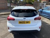 Used Ford Focus ST-Line 125 HP (91 kW) 2022 White Hatchback