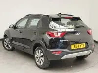 Używany Kia Stonic 98 KM (72 kW) 2024 Czarny SUV