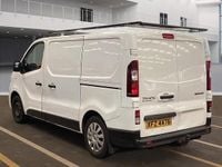 Used Renault Trafic Business 2015 White MPV