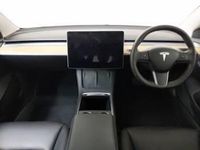 Used Tesla Model 3 RWD 208 kW (283 HP) 2022 White Sedan