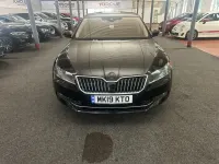 Used Skoda Superb LAURIN & KLEMENT 150 HP (110 kW) 2019 Black Hatchback