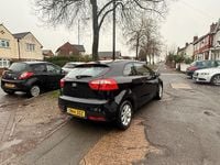 Used Kia Rio 85 HP (62 kW) 2014 Black Hatchback