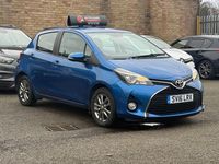 Usado Toyota Yaris 99 HP (72 kW) 2016 Azul Citadino