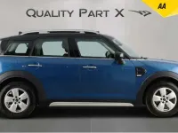 Używany Mini Cooper Countryman Classic 136 KM (100 kW) 2023 Niebieski SUV