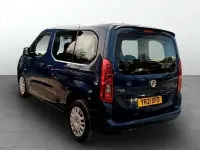 Second-hand Vauxhall Combo Edition 110 CP (80 kW) 2021 Albastru Monovolum