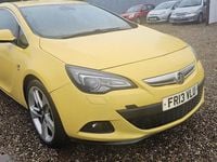 Used Vauxhall Astra GTC SRi 140 HP (102 kW) 2013 Yellow Coupe
