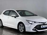 Used Toyota Corolla 122 HP (89 kW) 2021 White Hatchback