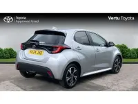 Used Toyota Yaris Hybrid Design 113 HP (83 kW) 2024 Silver Hatchback