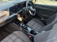 Second-hand VW Golf VIII GTI 245 CP (180 kW) 2024 Galben Hatchback