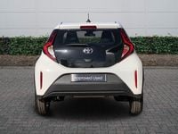 New Toyota Aygo X PURE 72 HP (52 kW) 2025 White SUV