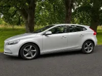 Used Volvo V40 R-Design 115 HP (84 kW) 2014 Silver Hatchback