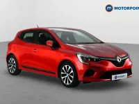 Used Renault Clio Iconic 90 HP (66 kW) 2021 Red Hatchback