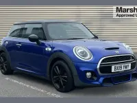 Used Mini Cooper S Comfort 192 HP (141 kW) 2019 Blue Hatchback