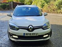 Used Renault Mégane GrandTour Dynamique 110 HP (80 kW) 2016 White Estate