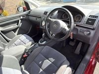 Used VW Touran SE 140 HP (102 kW) 2026 Red MPV