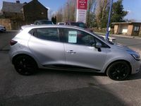 Used Renault Clio IV Dynamique 90 HP (66 kW) 2018 Silver Hatchback