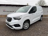 Second-hand Vauxhall Combo 100 CP (73 kW) 2023 Alb Monovolum