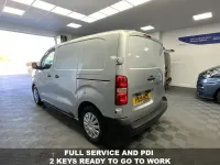 Usado Toyota Proace Active 2019 Plateado Monovolumen