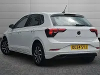 Used VW Polo Life 79 HP (58 kW) 2024 White Hatchback