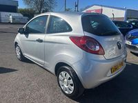 Usado Ford Ka Studio 69 HP (50 kW) 2014 Prateado Citadino
