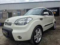Używany Kia Soul 2009 Beżowy SUV