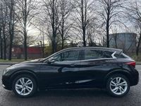 Used Infiniti Q30 Business Executive 109 HP (80 kW) 2016 Black Hatchback
