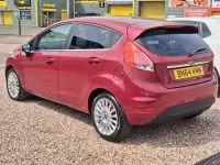 Używany Ford Fiesta Titanium 2014 Czerwony Hatchback